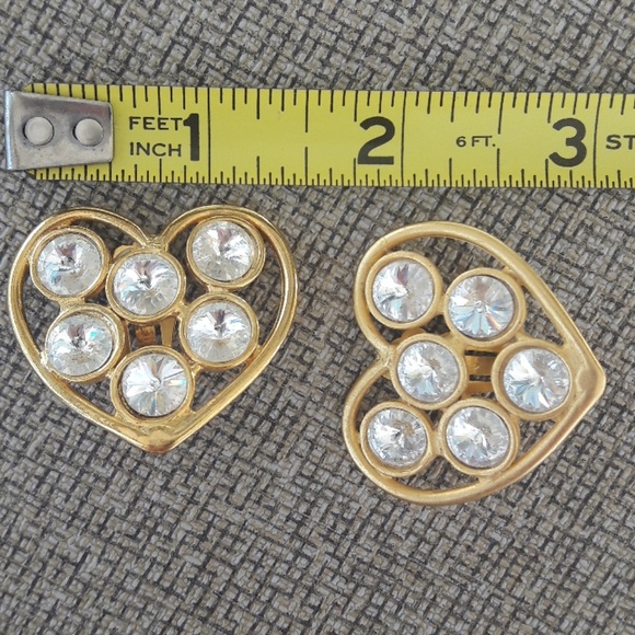 Beautiful Norma Jean Heart Shaped Crystal Earrings - Picture 5 of 6